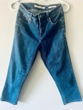 Jones New York Soho Capri Jeans Medium-Dark Wash